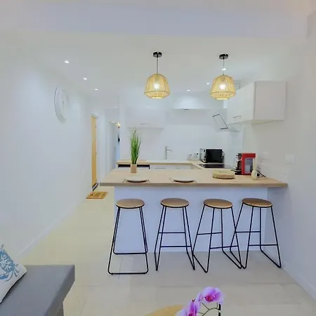 La Confidence Apartment