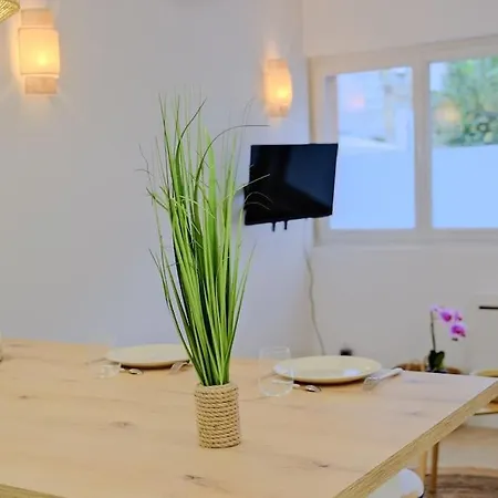 La Confidence Apartment
